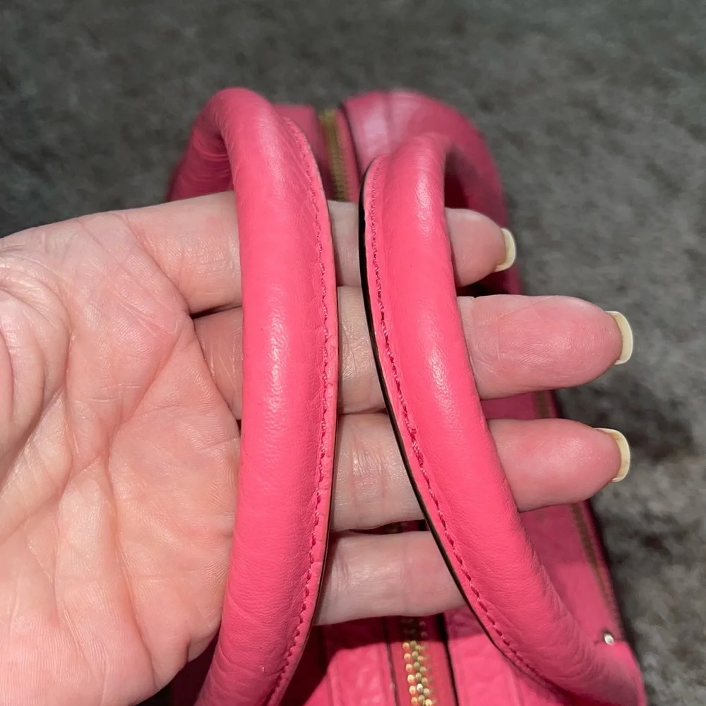 Kate Spade- Perri Lane Bubbles Delaney Leather Purse with crossbody strap. - Picture 8 of 16